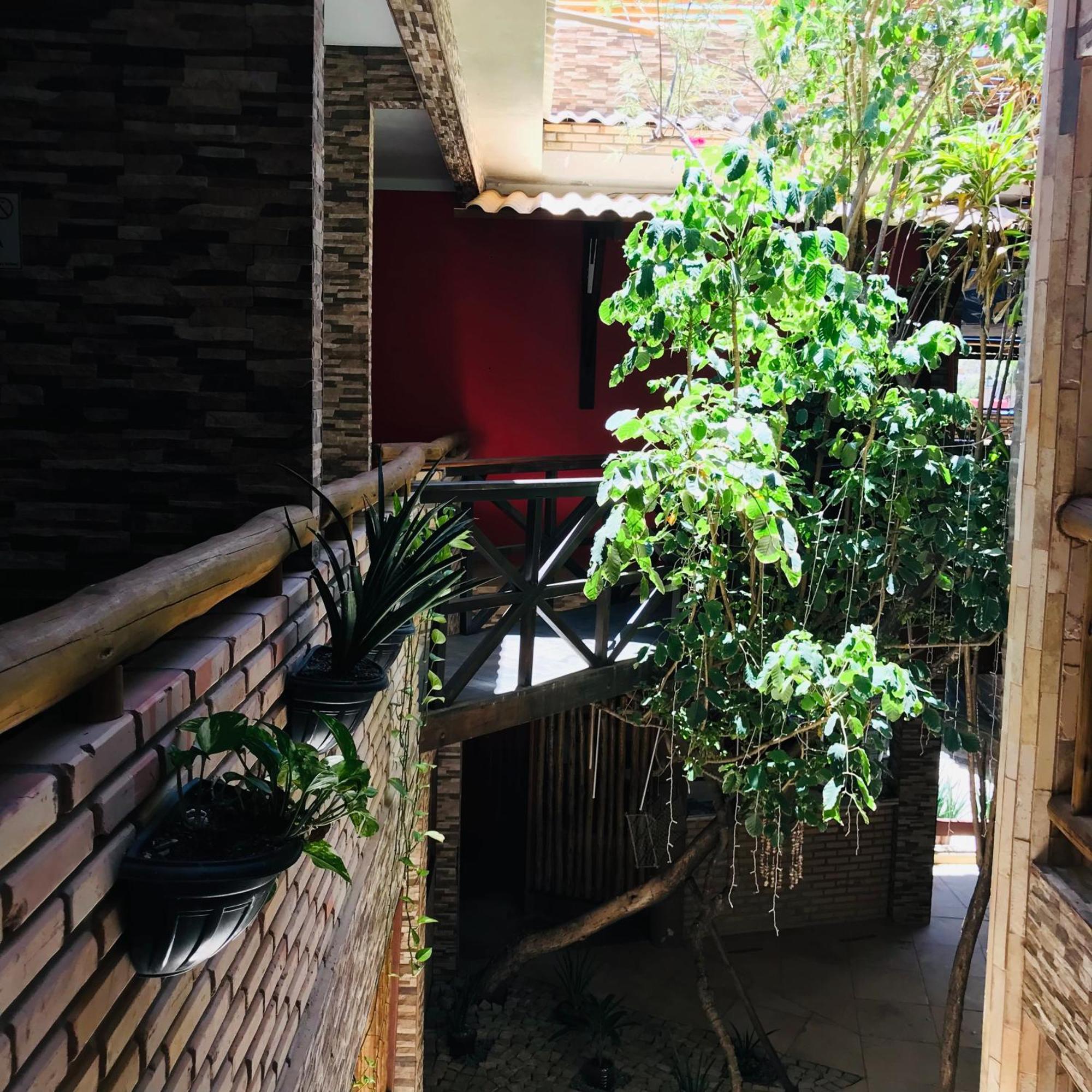 Hotel Pousada Latitude Canoa Quebrada Extérieur photo